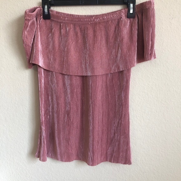 a.n.a. Top Metallic Rose Off Shoulder Trendy Boho - Picture 1 of 4